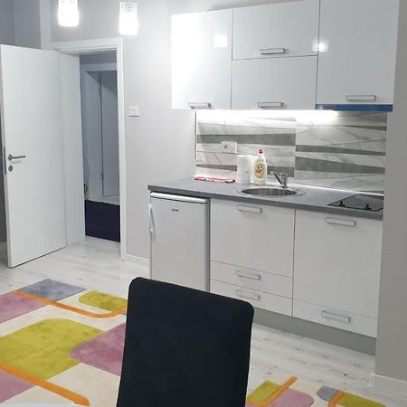 Apartman Sweet Dreams 2 Aparthotel Ni Buitenkant foto