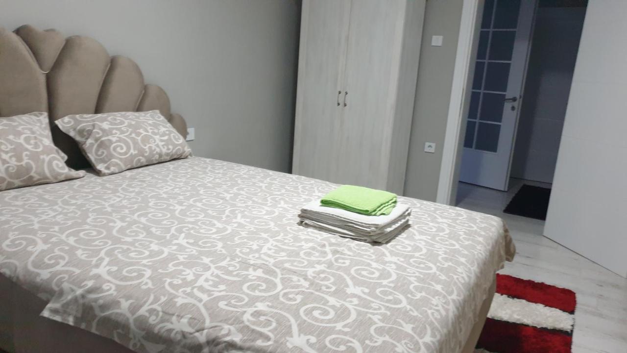 Apartman Sweet Dreams 2 Aparthotel Ni Buitenkant foto